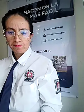 Snapshot of Valentina--1 chatting on December 4, 12:04 pm Valentina--1 online show from December 4, 12:04 pm