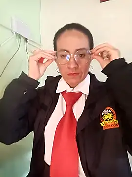 Snapshot of Valentina--1 chatting on October 31, 12:02 pm Valentina--1 online show from October 31, 12:02 pm