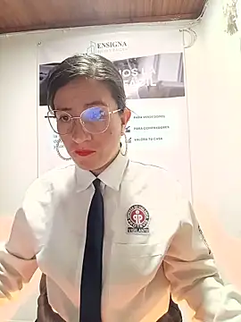 Snapshot of Valentina--1 chatting on June 12, 10:13 am Valentina--1 online show from June 12, 10:13 am