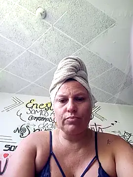 SexyMILF Co online show from November 18, 3:26 pm