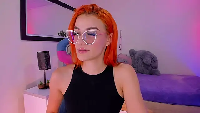 Snapshot of celeste_blazze_ chatting on January 7, 3:50 pm celeste blazze online show from January 7, 3:50 pm