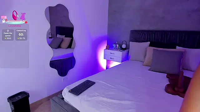 andreanix online show from February 19, 8:28 pm