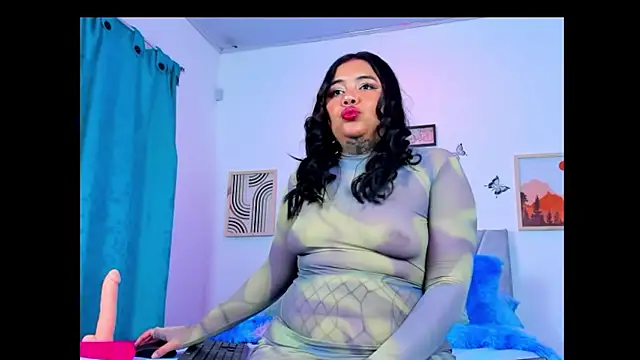 victoriagot  online show from December 4, 4:33 am