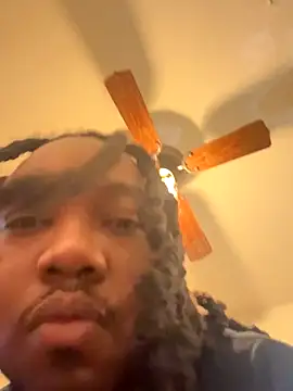 Snapshot of therealredx chatting on October 23, 9:13 pm therealredx online show from October 23, 9:13 pm