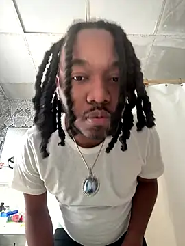 Snapshot of therealredx chatting on October 26, 7:03 pm therealredx online show from October 26, 7:03 pm