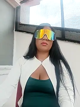 Snapshot of ScarlettParker chatting on February 8, 3:21 pm ScarlettParker online show from February 8, 3:21 pm