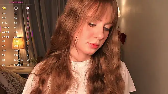 Snapshot of TessaStruble chatting on November 30, 9:10 am TessaStruble online show from November 30, 9:10 am