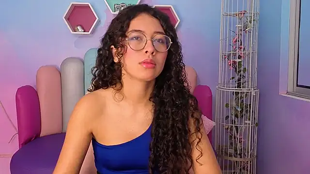 Snapshot of Sasha-Monroe chatting on October 30, 11:56 pm Sasha-Monroe online show from October 30, 11:56 pm