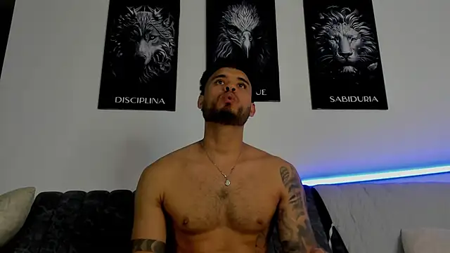 AUSTINN TORRES online show from July 18, 12:08 am
