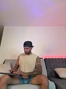 AUSTINN TORRES online show from March 10, 12:58 am