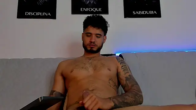 AUSTINN TORRES online show from June 14, 2:24 am