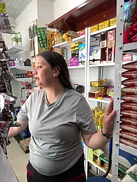 chanelketty online show from December 3, 1:43 pm