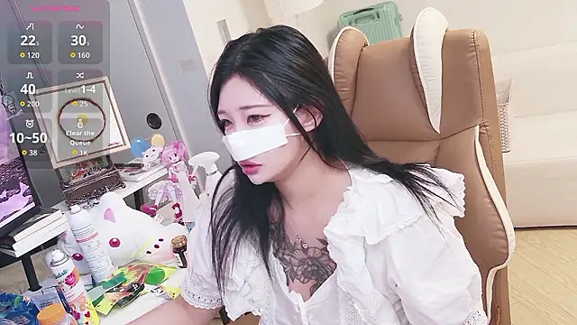 Snapshot of Milk_Sola chatting on June 5, 12:55 pm Milk Sola online show from June 5, 12:55 pm