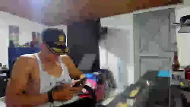 Malek Ivonny online show from February 12, 11:04 pm