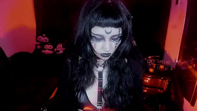Yueeclipsa online show from May 4, 5:22 am