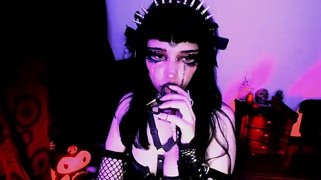 Yueeclipsa online show from March 4, 5:15 am