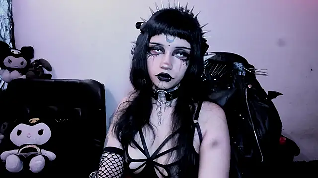 Yueeclipsa online show from June 2, 5:13 pm
