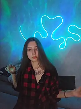 Emma Wilsons online show from November 23, 2:16 pm