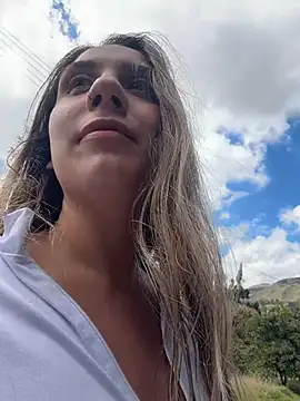 sarah honey   online show from January 7, 3:06 pm