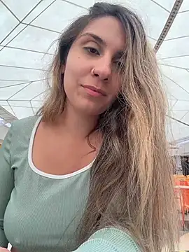 sarah honey   online show from February 3, 2:44 pm