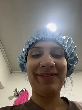 sarah honey   online show from December 2, 3:19 am