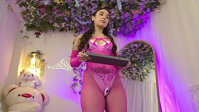 ISA NIXON online show from March 3, 12:50 am