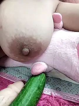 Snapshot of Big_booobs8 chatting on November 26, 7:30 am Big booobs8 online show from November 26, 7:30 am