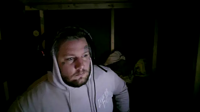 Snapshot of SWEDEN933 chatting on October 29, 3:16 am SWEDEN933 online show from October 29, 3:16 am