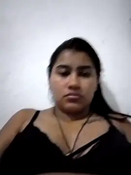 lindalatina11 online show from November 3, 3:23 am