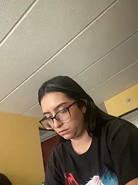 Snapshot of Kloe_Novoa chatting on February 7, 1:52 pm Kloe Novoa online show from February 7, 1:52 pm