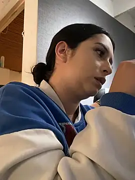 Snapshot of Kloe_Novoa chatting on January 19, 1:37 pm Kloe Novoa online show from January 19, 1:37 pm