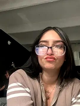 Kloe Novoa online show from November 22, 12:43 am