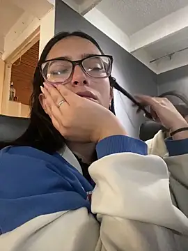 Snapshot of Kloe_Novoa chatting on January 16, 1:26 pm Kloe Novoa online show from January 16, 1:26 pm