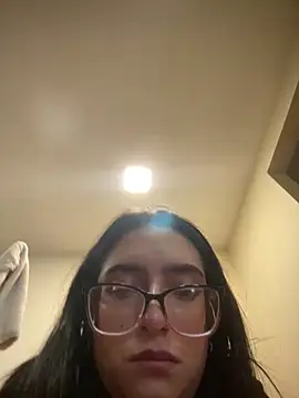 Kloe Novoa online show from March 14, 1:39 pm