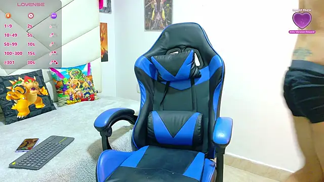 Snapshot of STEVEN_STAR chatting on October 31, 7:10 pm STEVEN STAR online show from October 31, 7:10 pm