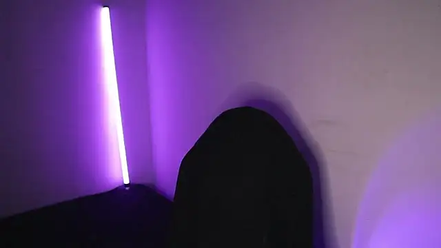 TokyoHatsumoto online show from March 7, 11:21 pm