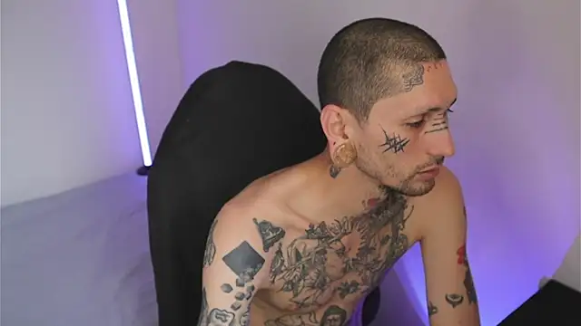 TokyoHatsumoto online show from February 12, 10:20 pm