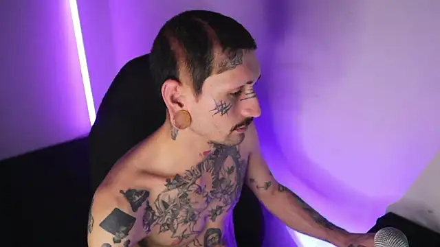 TokyoHatsumoto online show from March 9, 11:30 pm