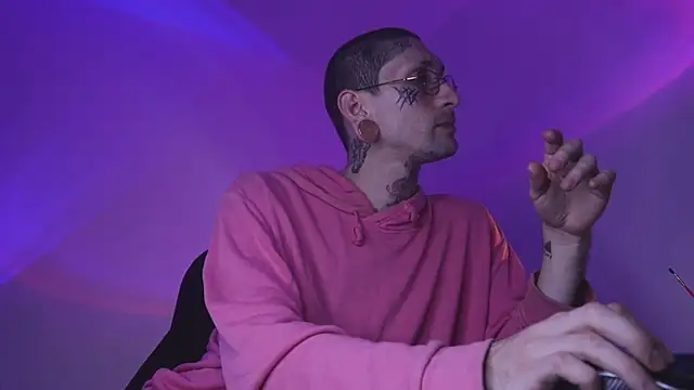 TokyoHatsumoto online show from November 19, 12:10 am