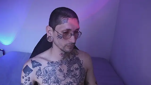 TokyoHatsumoto online show from November 21, 9:58 pm