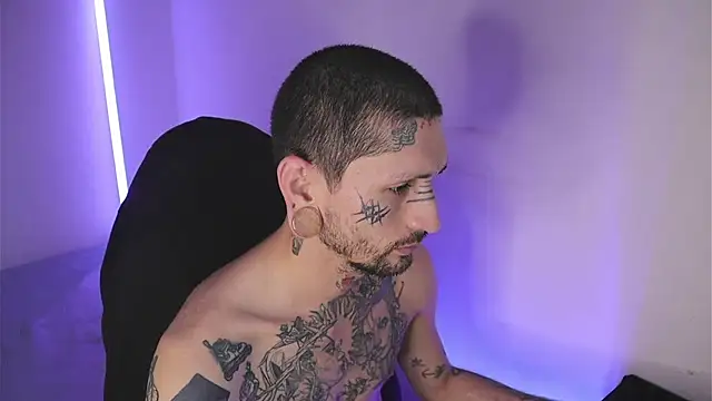 TokyoHatsumoto online show from February 21, 10:56 pm