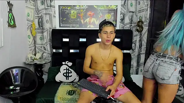 Horny Duo0 online show from November 8, 3:10 am