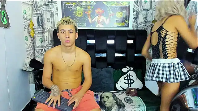 Horny Duo0 online show from November 6, 3:10 am