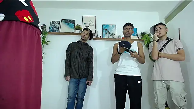 Hot Boys Latinos X online show from January 18, 7:28 pm