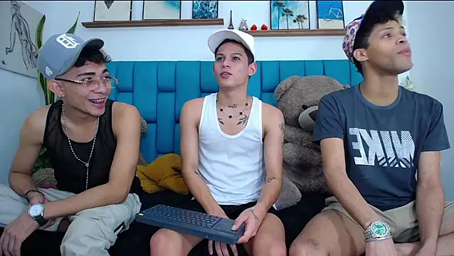 Hot Boys Latinos X online show from February 22, 5:14 pm