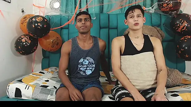 Snapshot of Hot_Boys_Latinos_X chatting on October 29, 12:09 am Hot Boys Latinos X online show from October 29, 12:09 am