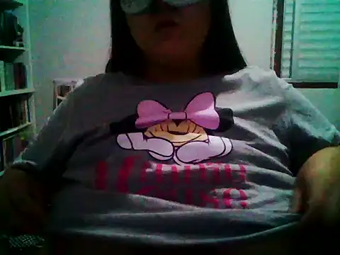 Snapshot of crazzyanne chatting on November 12, 3:32 am crazzyanne online show from November 12, 3:32 am