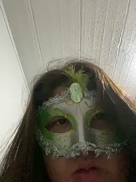 Snapshot of crazzyanne chatting on February 11, 4:23 am crazzyanne online show from February 11, 4:23 am