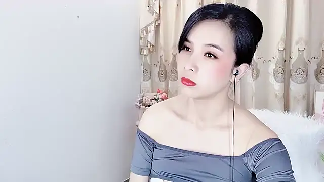 -Jenny-666- online show from April 4, 9:32 pm