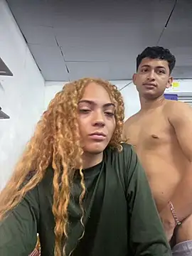 Snapshot of fer_luna chatting on November 18, 2:27 am fer luna online show from November 18, 2:27 am